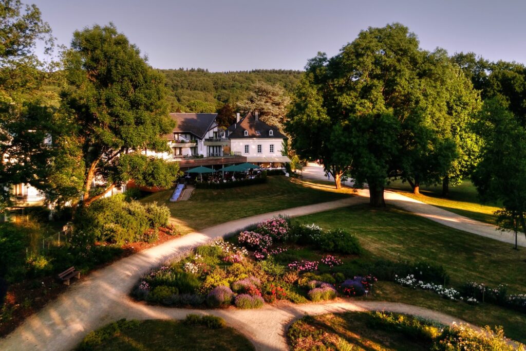 Echte foto van Nells Park Hotel in Trier met parkachtige ligging