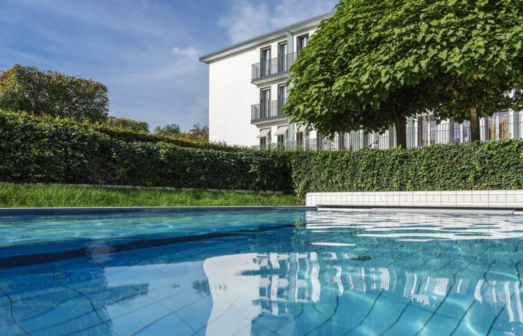 Parkhotel Bremen wellnesshotel in Bremen, Duitsland - zwembad